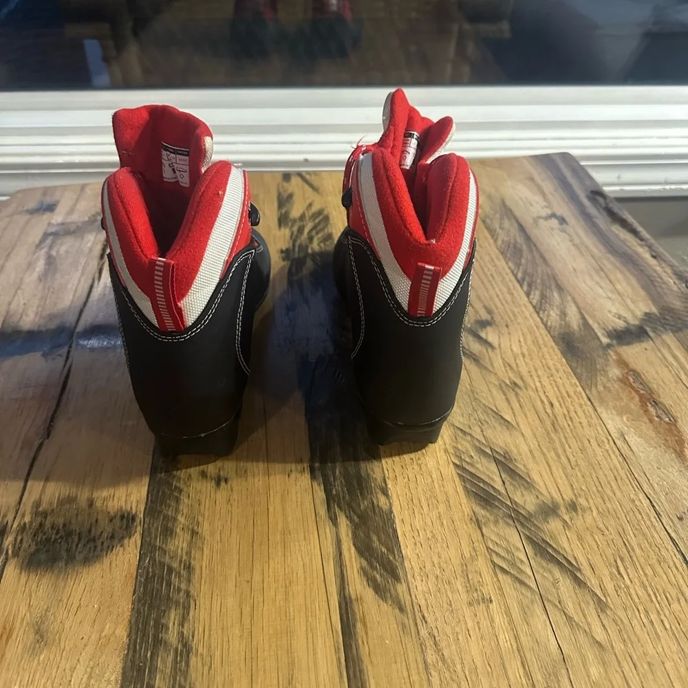 Rossignol X-1 Jr Nordic Ski Boot Sz 37 (6) - Picture 2 of 4